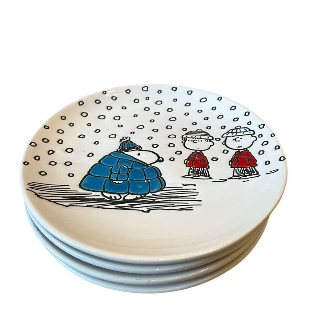 Peanuts Snoopy in Puffer Jacket Snow Appetizer Plates 6in Set of 4 Ceramic NEW